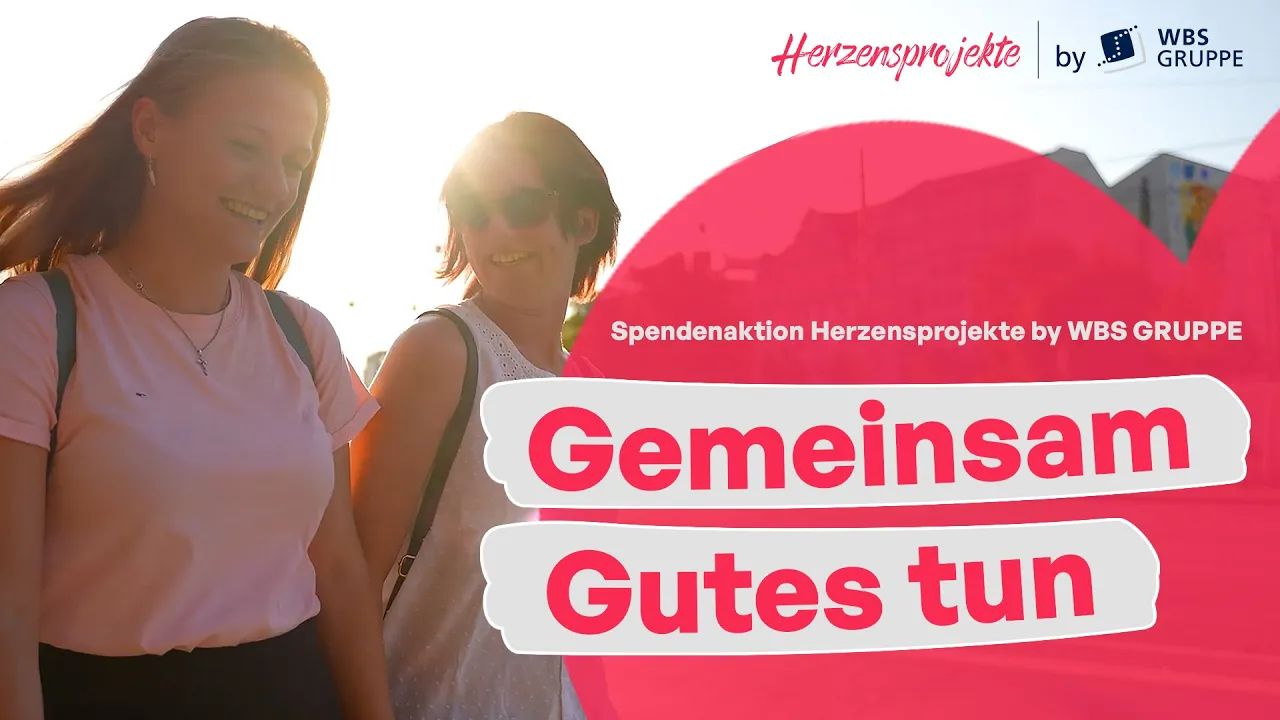 Zwei junge Frauen stehen mit dem Rücken zur Sonne und lächeln glücklich. Daneben ist ein großes angeschnittenes Herz zu sehen mit der Aufschrift "Gemeinsam gutes tun"